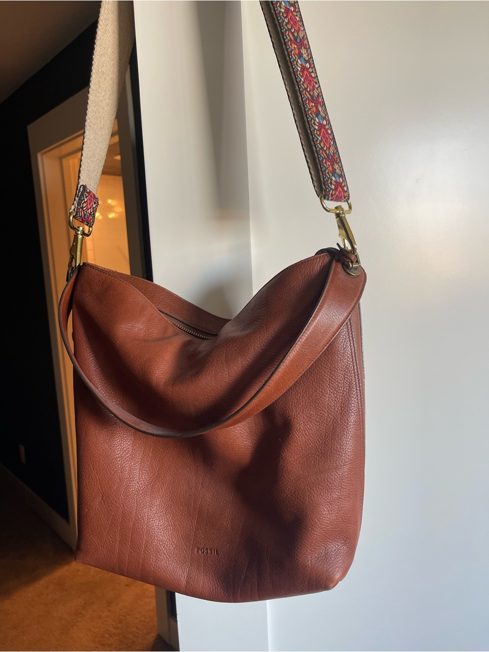 Fossil Rust Brown Leather Shoulder Hobo with Patterned Strap